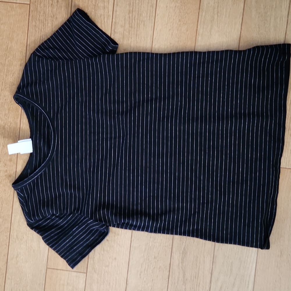 Womens black and white shirt size medium
